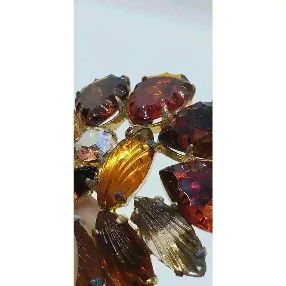 Vintage Brooch RARE Cut Scalloped Rhinestones Molded Glass Flower Gold Wash